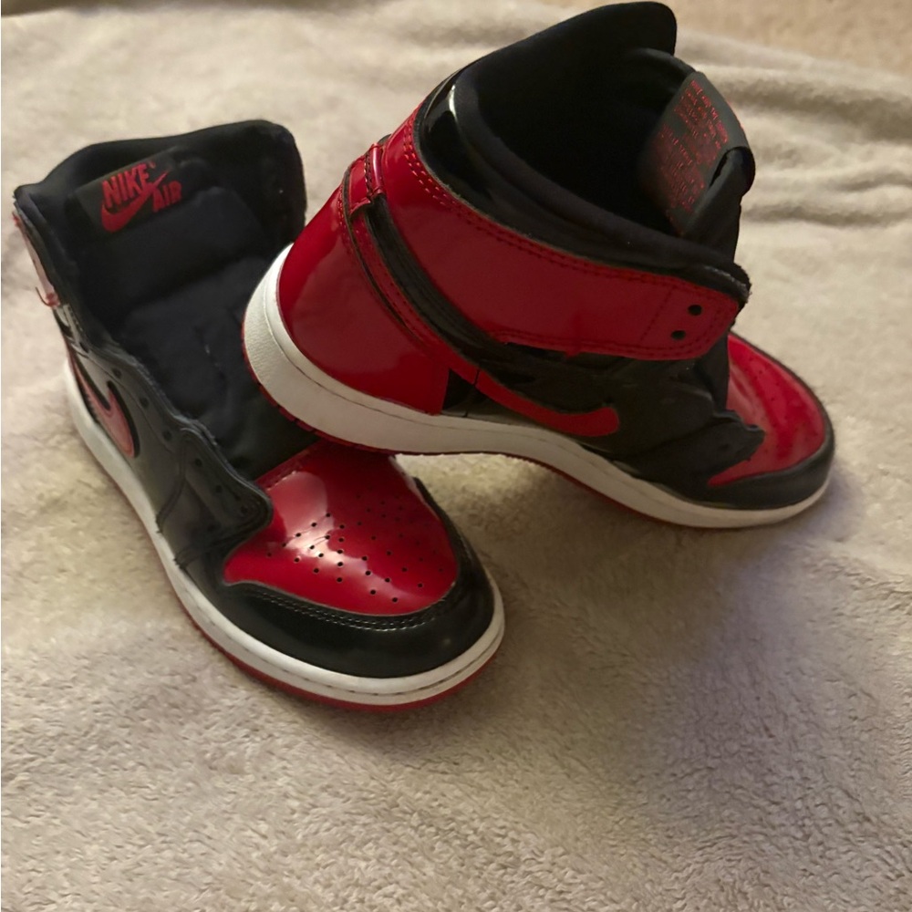 Jordan 1 Retro OG High Patent Bred - Youth Size 4